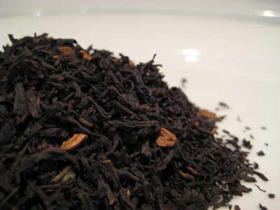 cinnamon-flavoured-black-tea-leaves